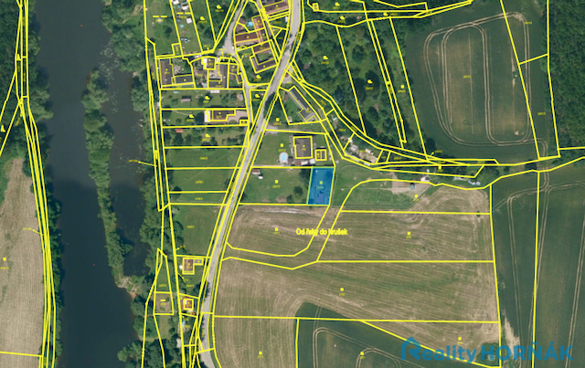 Prodej chaty, Týn nad Vltavou, Břehy, 28 m2