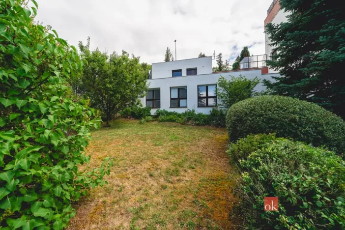 Pronájem bytu 4+1, Praha - Smíchov, Pod Fialkou, 94 m2