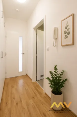 Pronájem bytu 1+kk, Hradec Králové - Nový Hradec Králové, Jana Masaryka, 32 m2