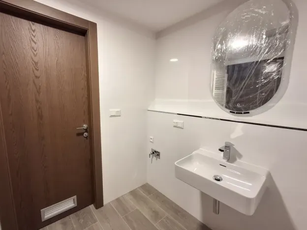 Pronájem bytu 2+kk, Teplice, Novoveská, 47 m2