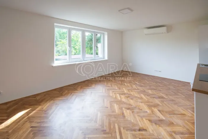Pronájem bytu 2+kk, Praha - Žižkov, Na Balkáně, 45 m2