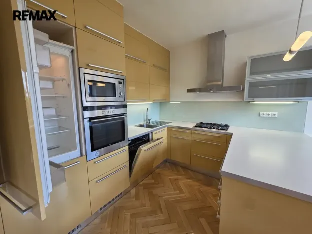 Pronájem bytu 3+kk, Olomouc - Lazce, Zamykalova, 82 m2
