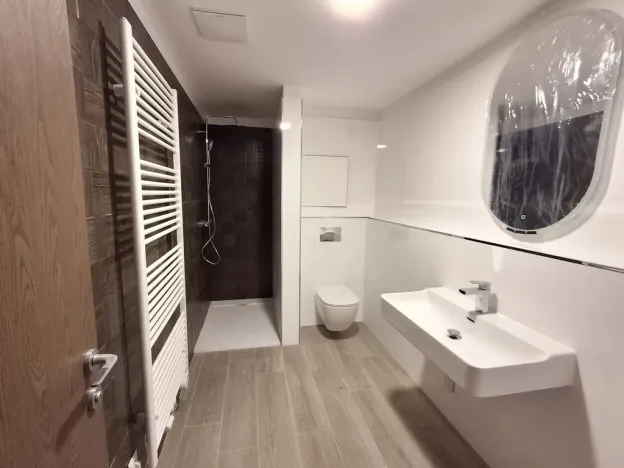 Pronájem bytu 2+kk, Teplice, Novoveská, 52 m2