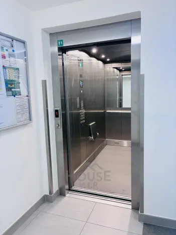 Prodej bytu 2+kk, Praha - Hostivař, Horolezecká, 56 m2