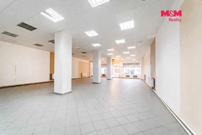 Pronájem obchodního prostoru, Mariánské Lázně, Hlavní třída, 663 m2