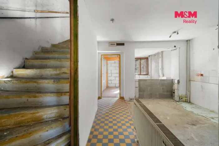 Prodej rodinného domu, Rynholec, nám. 1. máje, 363 m2