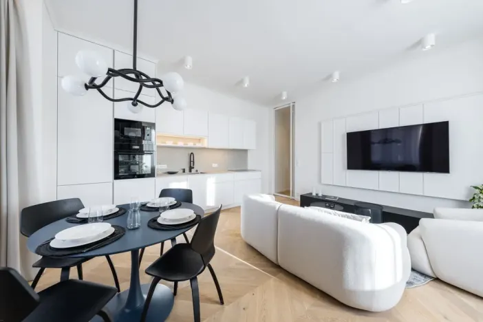 Prodej bytu 2+kk, Praha, Jeseniova, 61 m2