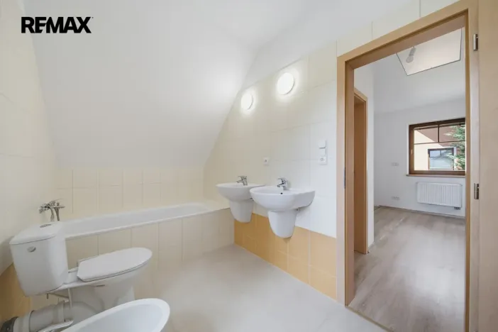 Prodej rodinného domu, Karlovy Vary, Slovenská, 98 m2
