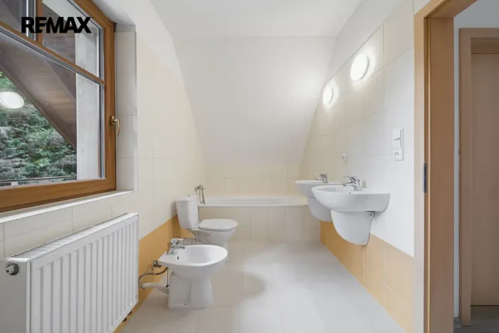Prodej rodinného domu, Karlovy Vary, Slovenská, 119 m2