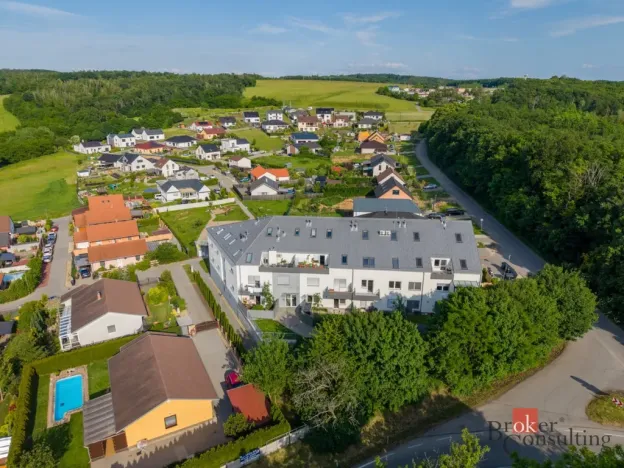 Prodej bytu 2+kk, Neslovice, Lesní, 72 m2