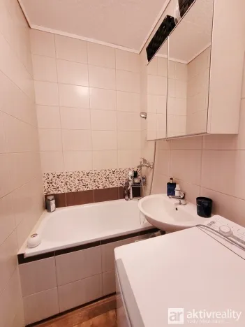 Pronájem bytu 2+kk, Neratovice, 17. listopadu, 40 m2