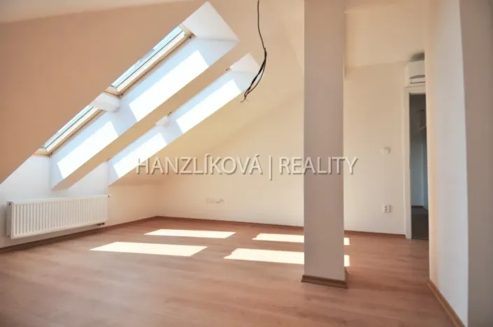 Pronájem bytu 2+kk, České Budějovice - České Budějovice 3, Pekárenská, 68 m2