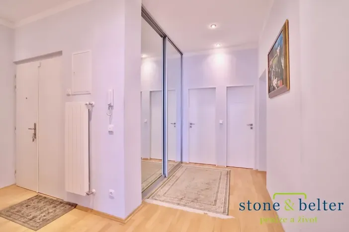 Pronájem bytu 3+kk, Praha - Nové Město, Lublaňská, 90 m2