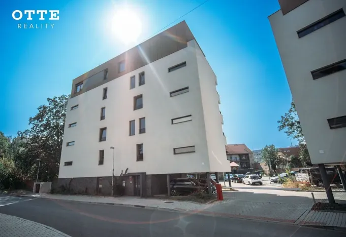 Pronájem bytu 2+kk, Plzeň, Pallova, 46 m2