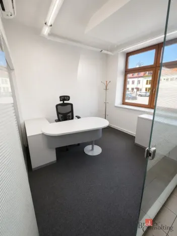 Pronájem kanceláře, Rokycany - Střed, Masarykovo náměstí, 180 m2