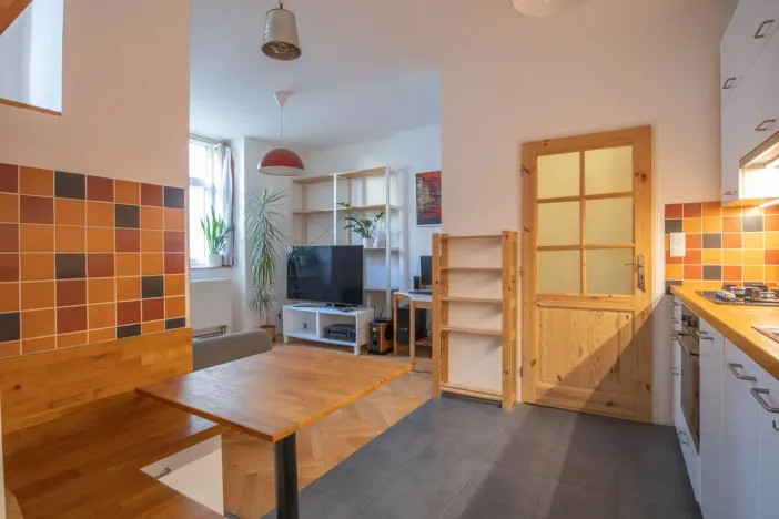Prodej bytu 2+kk, Praha - Holešovice, U Uranie, 40 m2