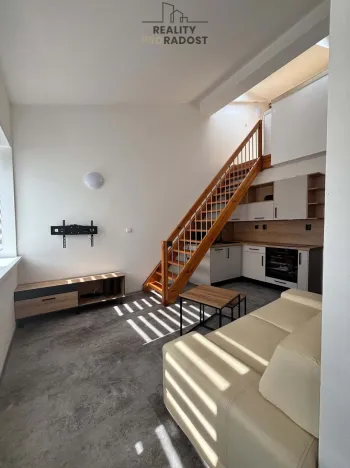 Pronájem bytu 2+kk, Ostrava, Na Lánech, 37 m2