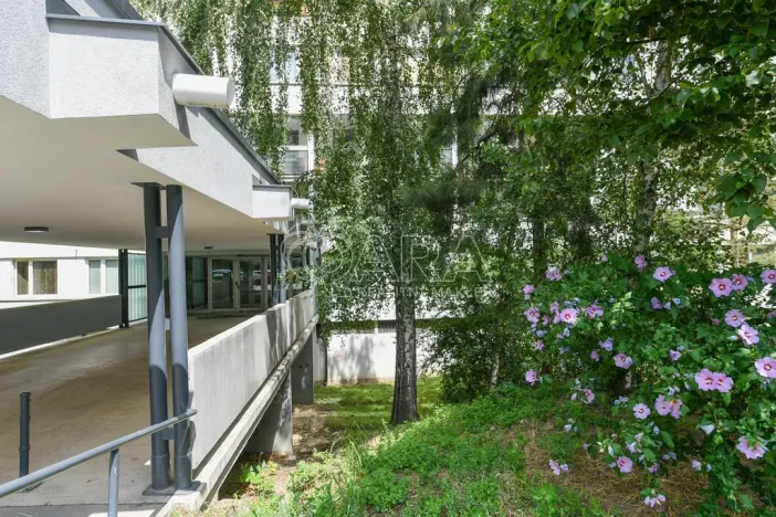 Prodej bytu 2+kk, Praha - Krč, Hurbanova, 39 m2