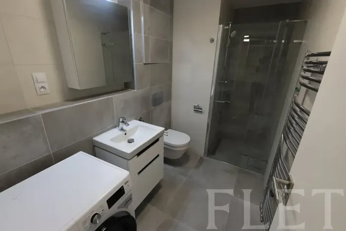 Pronájem bytu 1+kk, Praha - Holešovice, V háji, 38 m2