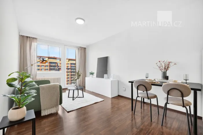 Prodej bytu 2+kk, Praha - Kobylisy, Famfulíkova, 43 m2