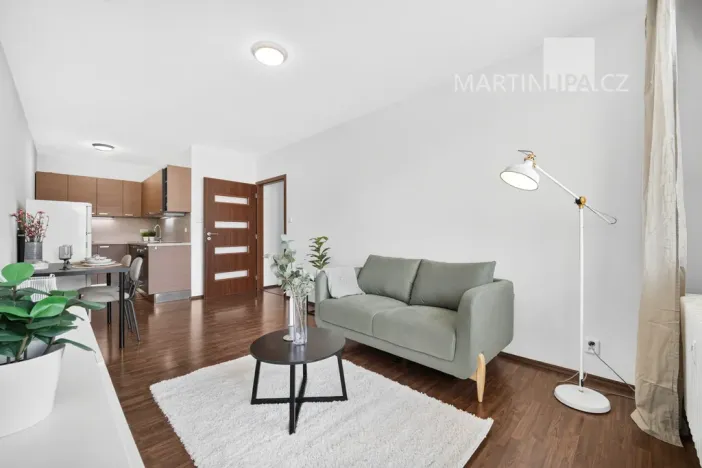 Prodej bytu 2+kk, Praha - Kobylisy, Famfulíkova, 43 m2
