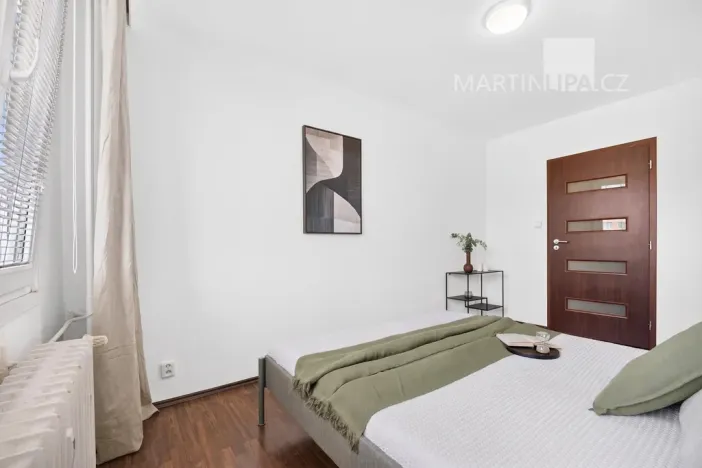 Prodej bytu 2+kk, Praha - Kobylisy, Famfulíkova, 43 m2