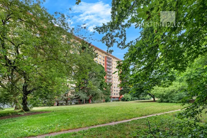 Prodej bytu 2+kk, Praha - Kobylisy, Famfulíkova, 43 m2