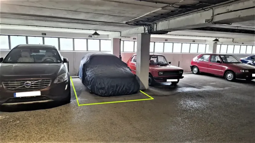Prodej garážového stání, Brno, Voroněžská, 14 m2
