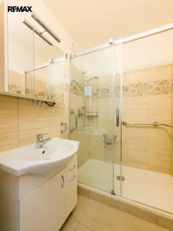 Prodej bytu 2+1, Uherčice, 62 m2