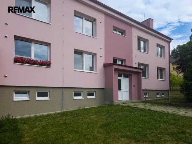 Prodej bytu 2+1, Uherčice, 62 m2