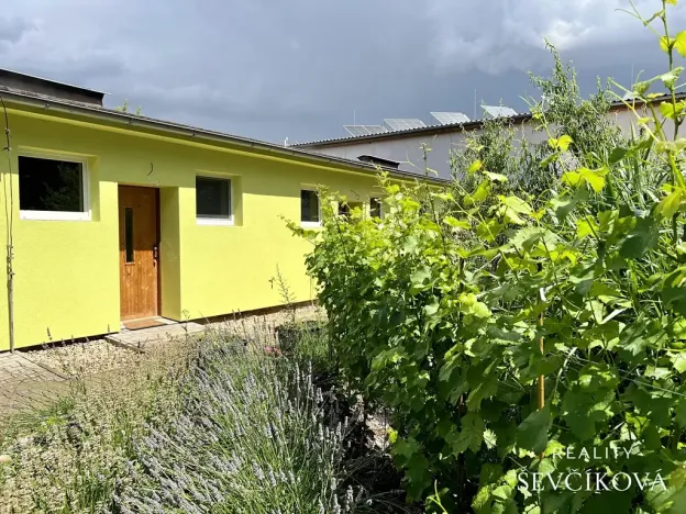 Pronájem bytu 2+kk, Libišany, 40 m2