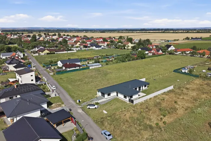 Prodej pozemku pro bydlení, Štarnov, 4033 m2
