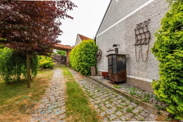 Prodej rodinného domu, Neveklov, Husova, 238 m2