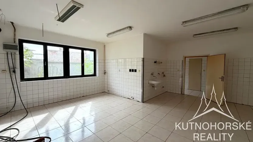 Pronájem výrobních prostor, Kutná Hora, Dolní, 262 m2