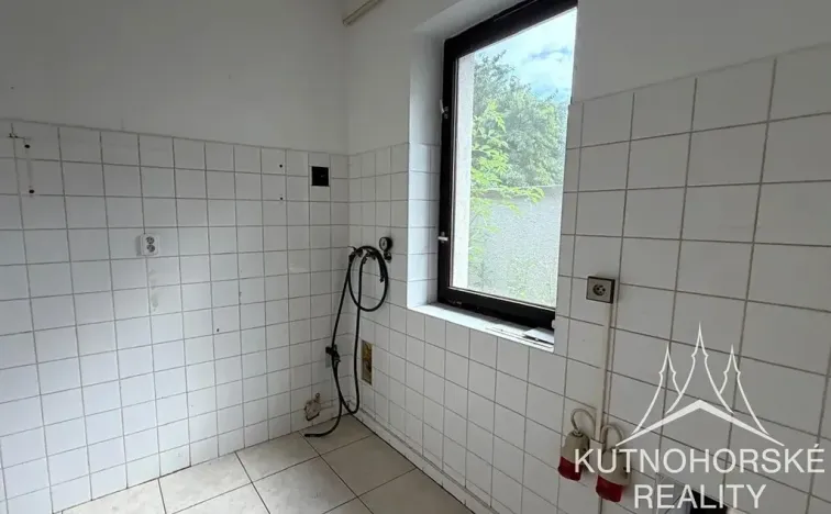 Pronájem výrobních prostor, Kutná Hora, Dolní, 262 m2
