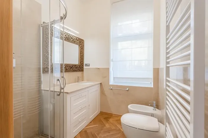 Pronájem bytu 4+1, Praha - Vinohrady, Hradešínská, 120 m2
