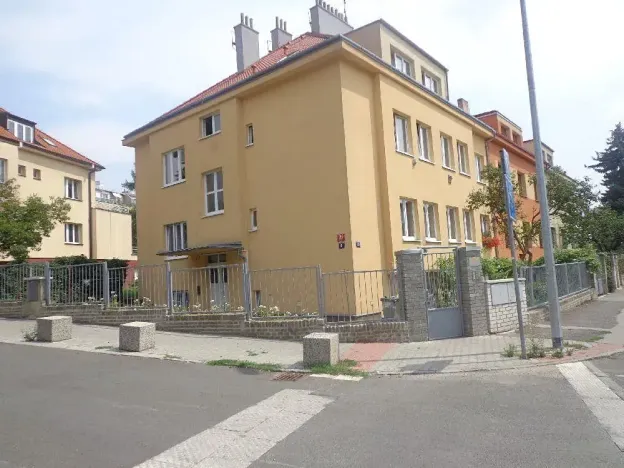 Pronájem bytu 1+1, Praha - Kobylisy, Služská, 46 m2