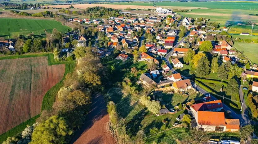 Prodej pozemku pro bydlení, Svojetín, 3831 m2