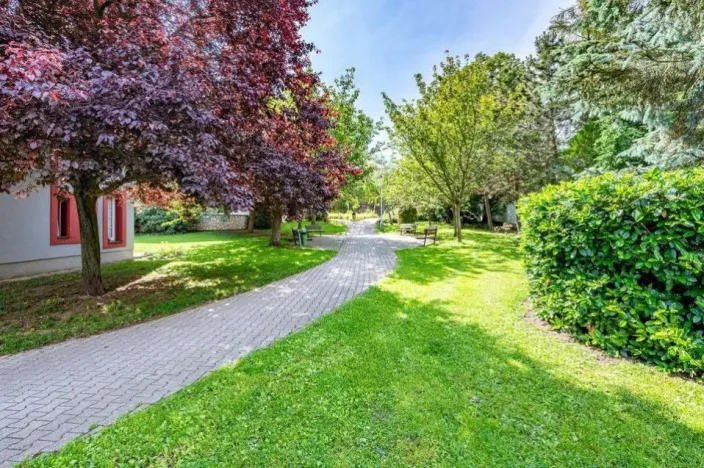 Pronájem bytu 1+kk, Praha - Lochkov, Cementářská, 43 m2