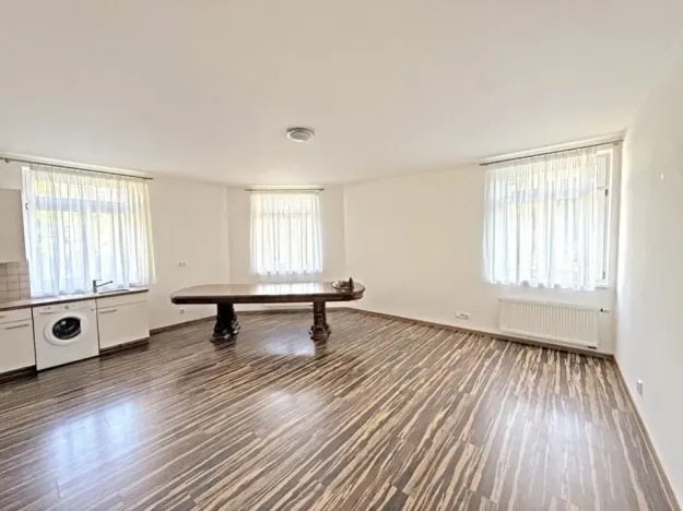 Pronájem bytu 1+kk, Praha - Lochkov, Cementářská, 43 m2