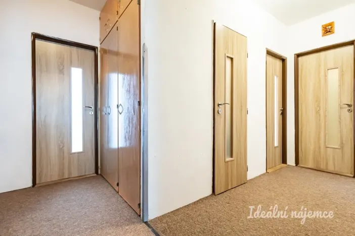 Pronájem bytu 3+1, Praha - Prosek, Jablonecká, 78 m2