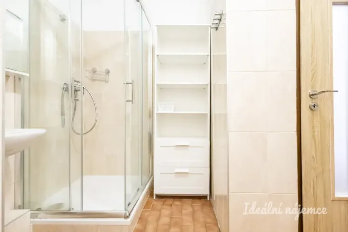 Pronájem bytu 3+1, Praha - Prosek, Jablonecká, 78 m2