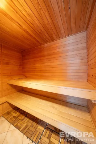 Prodej ubytování, Benecko, 425 m2