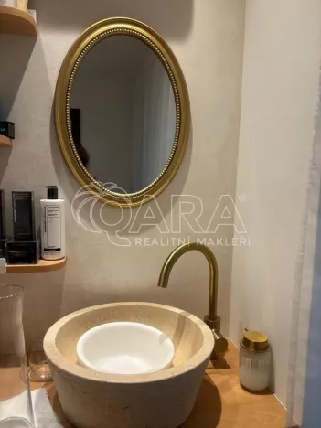 Prodej obchodního prostoru, Praha - Prosek, Veltruská, 22 m2