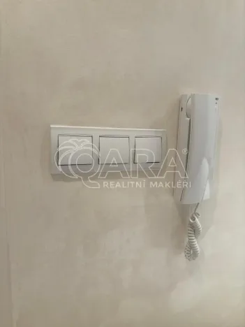 Prodej obchodního prostoru, Praha - Prosek, Veltruská, 22 m2
