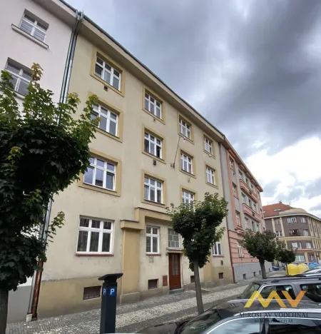 Pronájem bytu 2+1, Hradec Králové, Klumparova, 65 m2