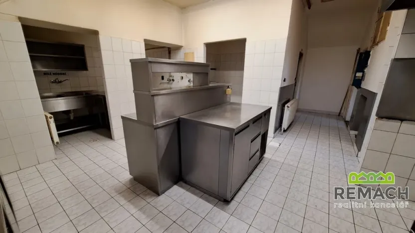 Pronájem restaurace, Kunovice, V Grni, 197 m2