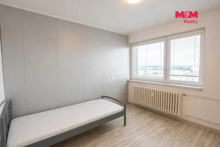Pronájem bytu 1+kk, Hradec Králové, Sušilova, 32 m2