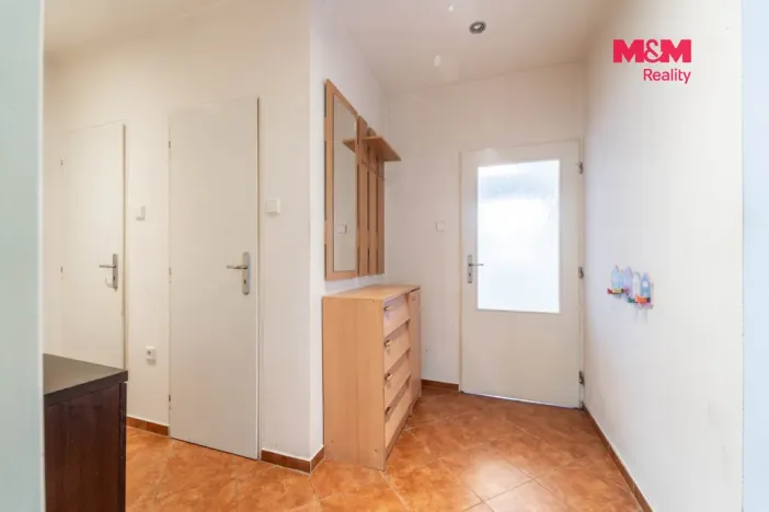 Prodej rodinného domu, Lochovice, 180 m2