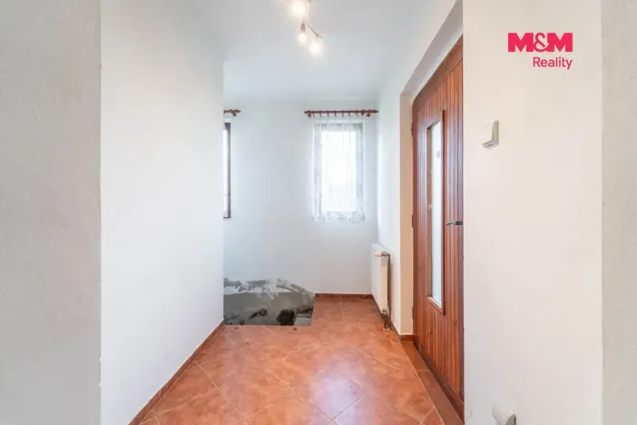 Prodej rodinného domu, Lochovice, 180 m2